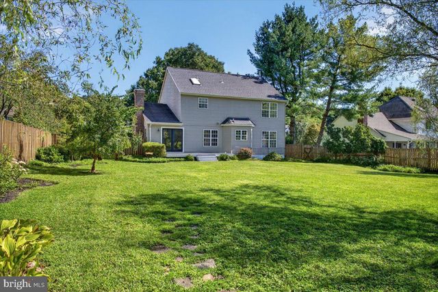 28 BROOKSHIRE DR, Warrenton, VA 20186