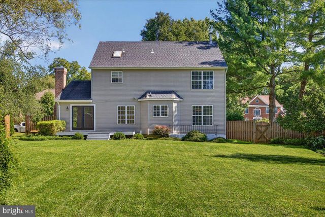 28 BROOKSHIRE DR, Warrenton, VA 20186