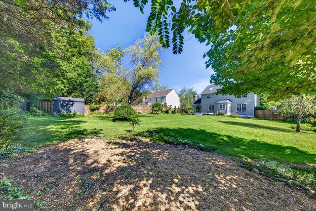 28 BROOKSHIRE DR, Warrenton, VA 20186