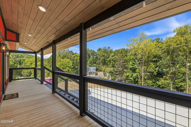 606 Cedar Road, Pigeon Forge, TN 37863