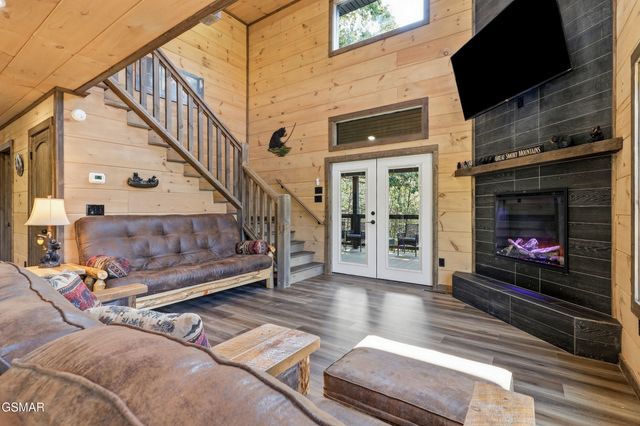 606 Cedar Road, Pigeon Forge, TN 37863