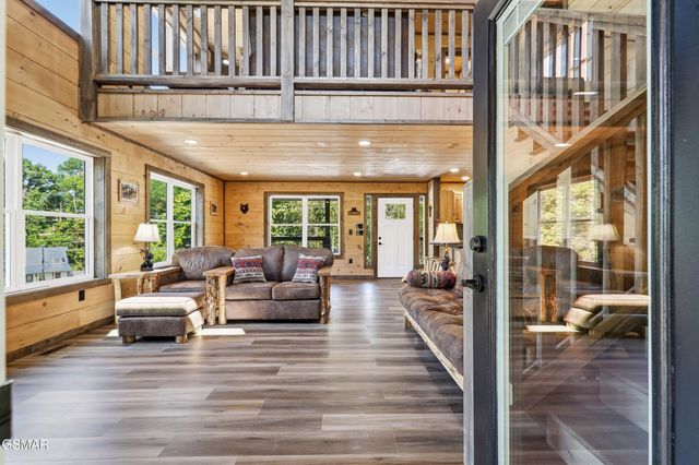606 Cedar Road, Pigeon Forge, TN 37863