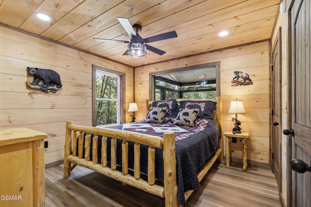 606 Cedar Road, Pigeon Forge, TN 37863