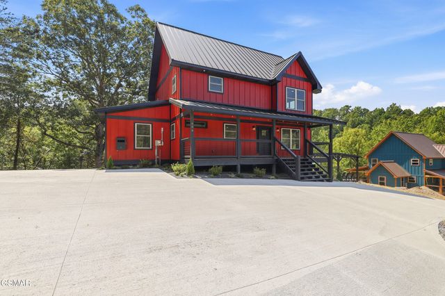 606 Cedar Road, Pigeon Forge, TN 37863