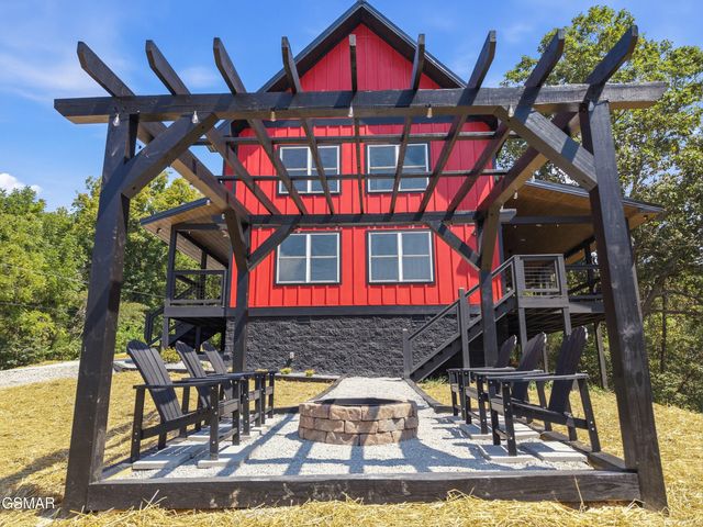 606 Cedar Road, Pigeon Forge, TN 37863