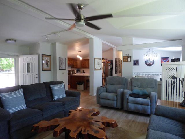 183 AR Highway 175, Hardy, AR 72542