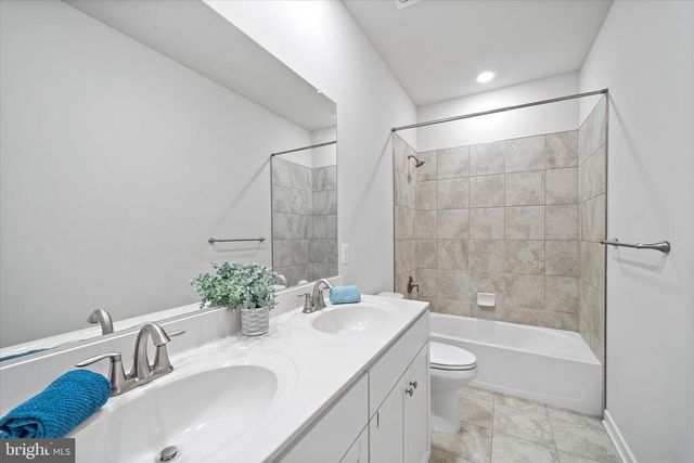 2093 WHITHORN HILL, Jeffersonton, VA 22724
