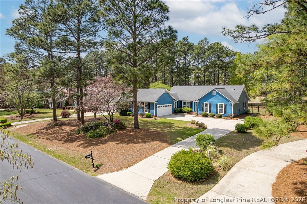 6856 Uppingham Road, Fayetteville, NC 28306 — exterior