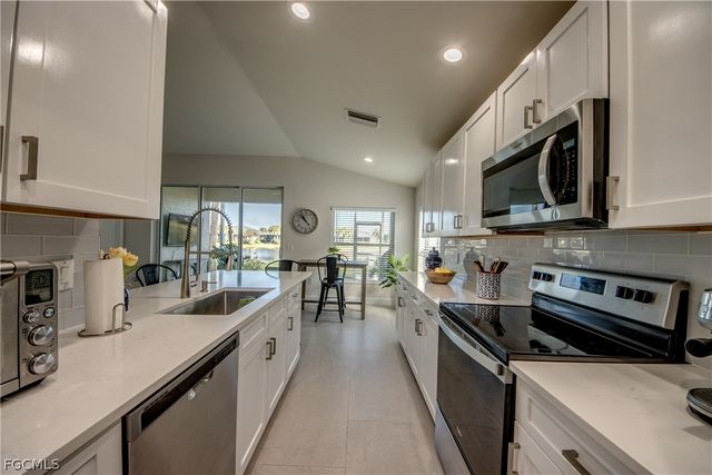 2625 Clairfont CT, Cape Coral, FL 33991