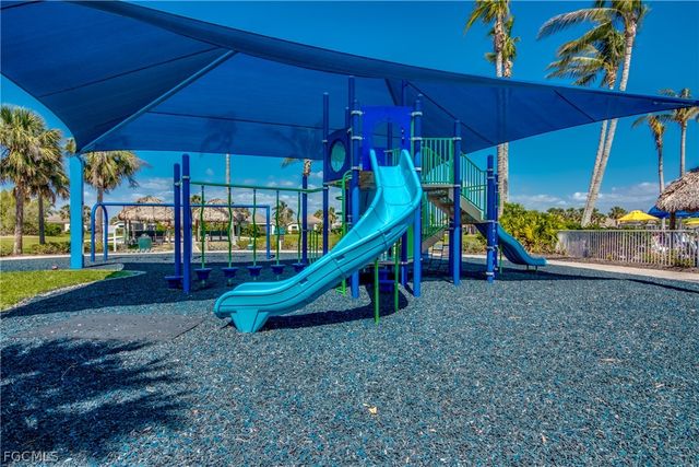 2625 Clairfont CT, Cape Coral, FL 33991