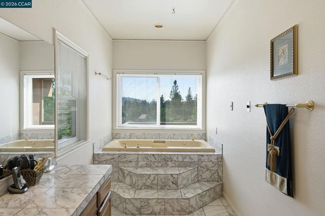 2426 Heritage Oaks Dr, Alamo, CA 94507