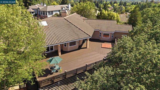 2426 Heritage Oaks Dr, Alamo, CA 94507