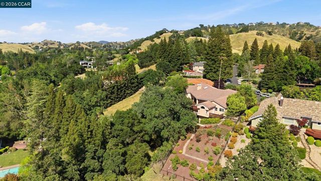 2426 Heritage Oaks Dr, Alamo, CA 94507