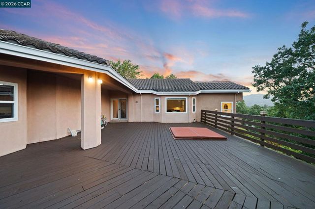 2426 Heritage Oaks Dr, Alamo, CA 94507