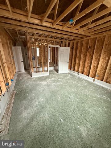 6821 UNIVERSITY DR, Middle River, MD 21220