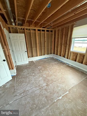 6821 UNIVERSITY DR, Middle River, MD 21220