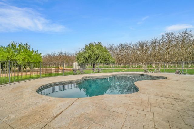 17230 E Franscella Ln, Ripon, CA 95366