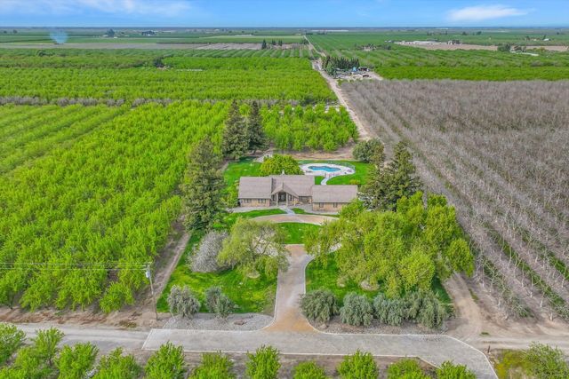 17230 E Franscella Ln, Ripon, CA 95366