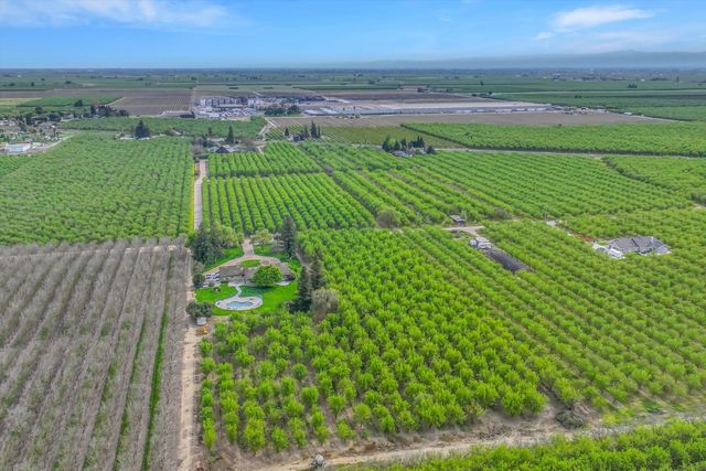 17230 E Franscella Ln, Ripon, CA 95366