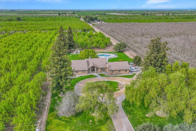 17230 E Franscella Ln, Ripon, CA 95366