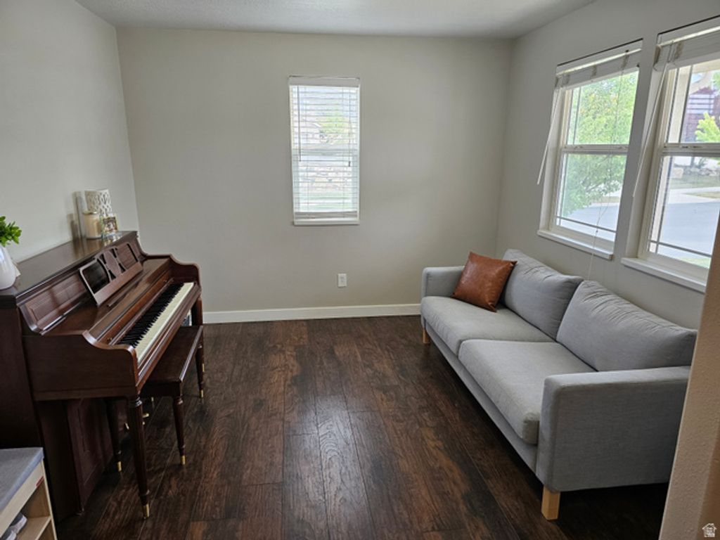 Image 3 of property listing at 7481 N RED PINE RD, Eagle Mountain, UT 84005