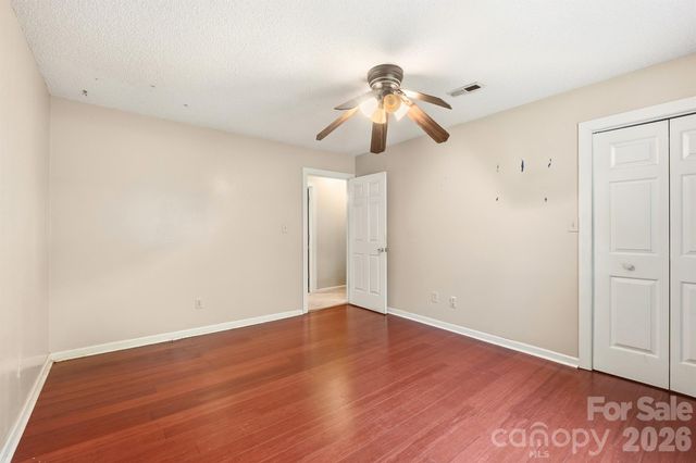1227 Shirebourn None, Hickory, NC 28602