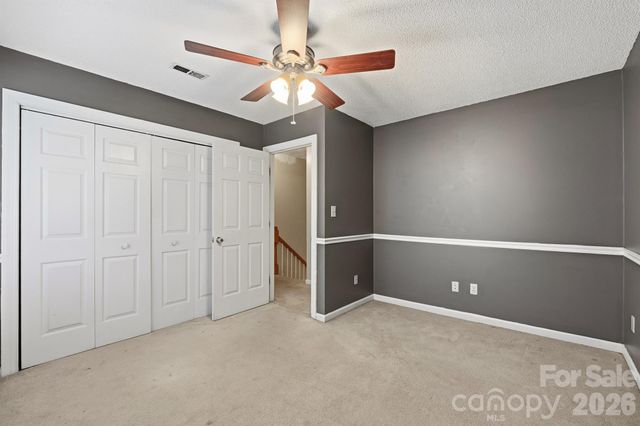 1227 Shirebourn None, Hickory, NC 28602