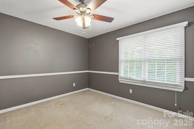 1227 Shirebourn None, Hickory, NC 28602