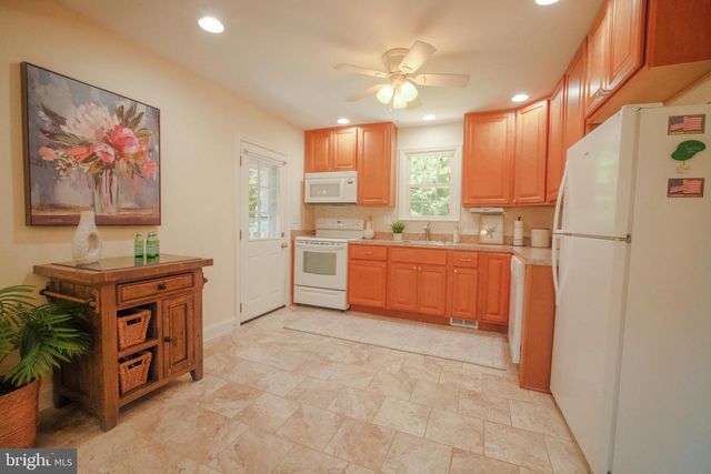 606 CENTENNIAL AVE, Media, PA 19063