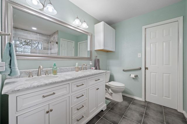 13812 Lothian DR, Pflugerville, TX 78660