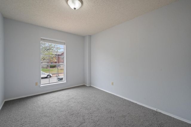 13812 Lothian DR, Pflugerville, TX 78660