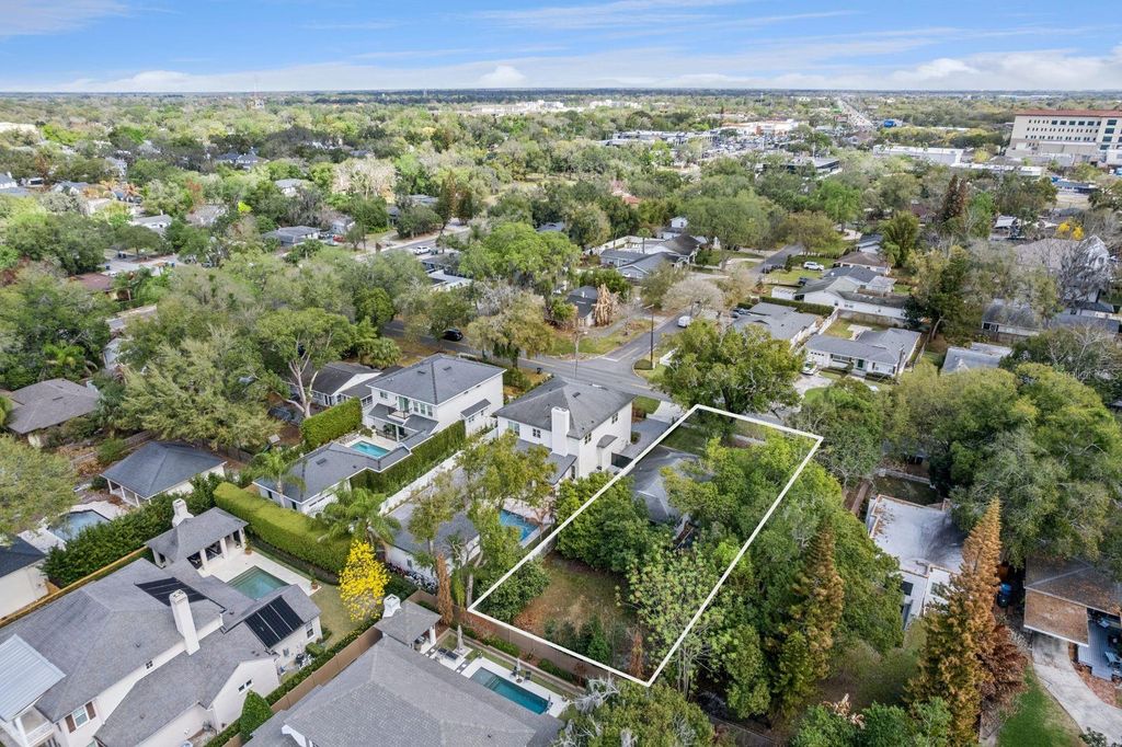 Image 6 of property listing at 325 N PHELPS AVENUE, Winter Park, FL 32789