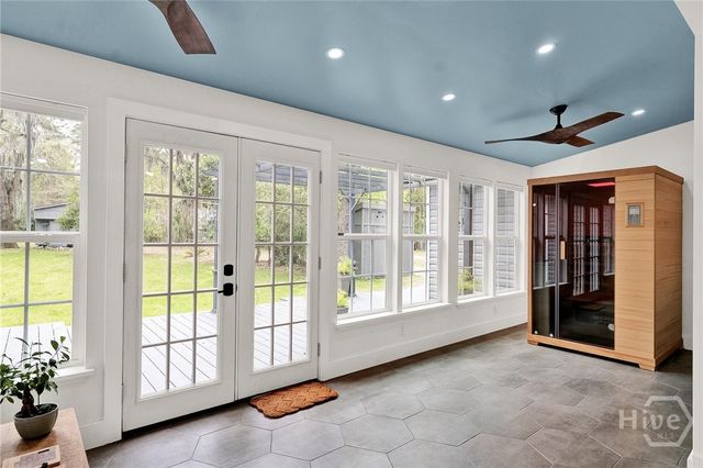 521 Rose Dhu Road, Savannah, GA 31419