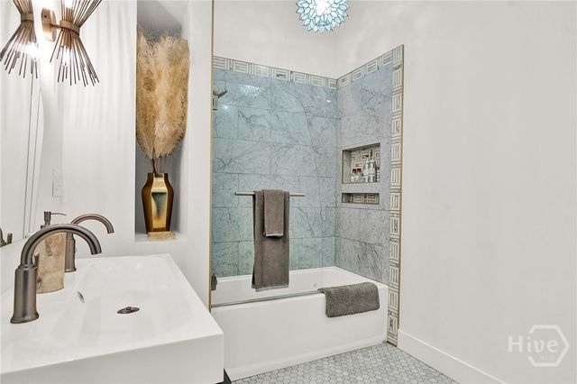 521 Rose Dhu Road, Savannah, GA 31419