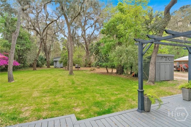 521 Rose Dhu Road, Savannah, GA 31419