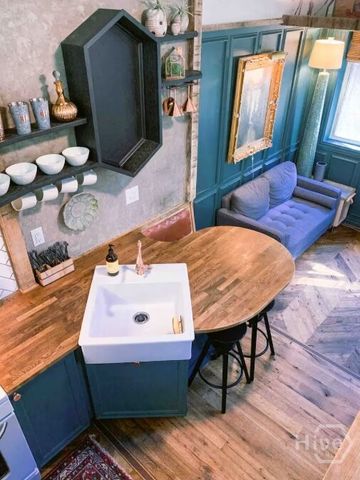 521 Rose Dhu Road, Savannah, GA 31419