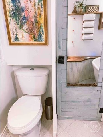 521 Rose Dhu Road, Savannah, GA 31419