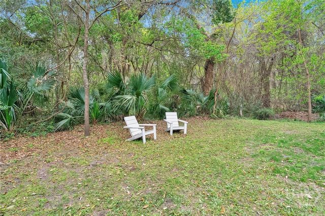 521 Rose Dhu Road, Savannah, GA 31419