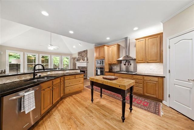 915 Sentry Ridge Crossing, Suwanee, GA 30024
