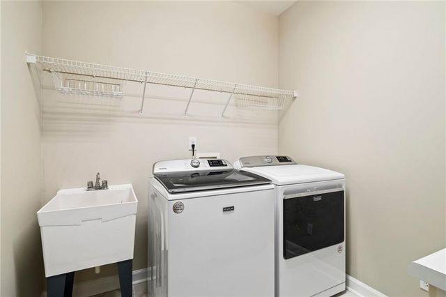 915 Sentry Ridge Crossing, Suwanee, GA 30024