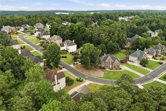 915 Sentry Ridge Crossing, Suwanee, GA 30024