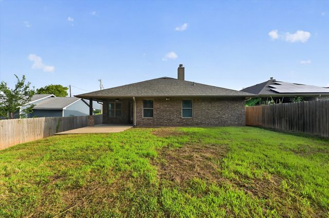 3016 Loy Lake Road, Denison, TX 75020