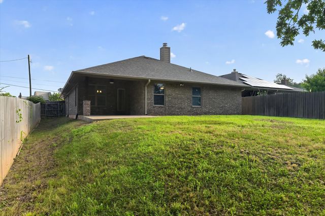 3016 Loy Lake Road, Denison, TX 75020