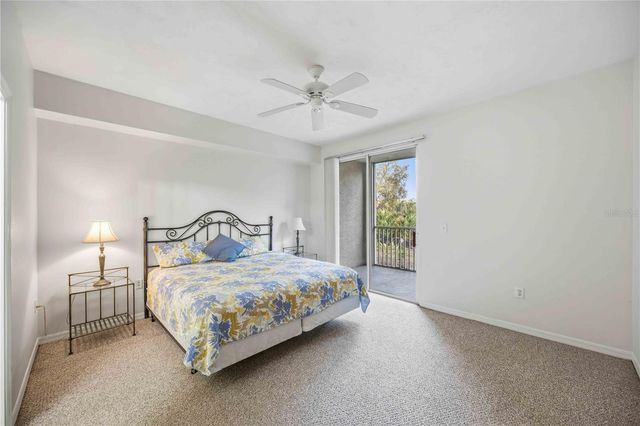 5721 BENTGRASS DRIVE 20-104, Sarasota, FL 34235