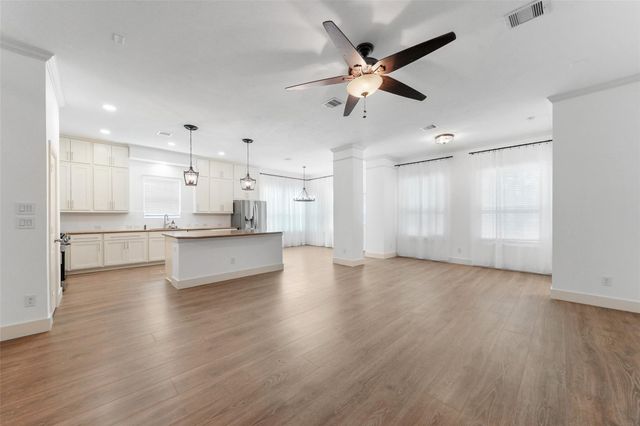 31511 Boulder Cliff Lane, Spring, TX 77386