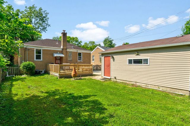 292 E Burlington Street, Riverside, IL 60546