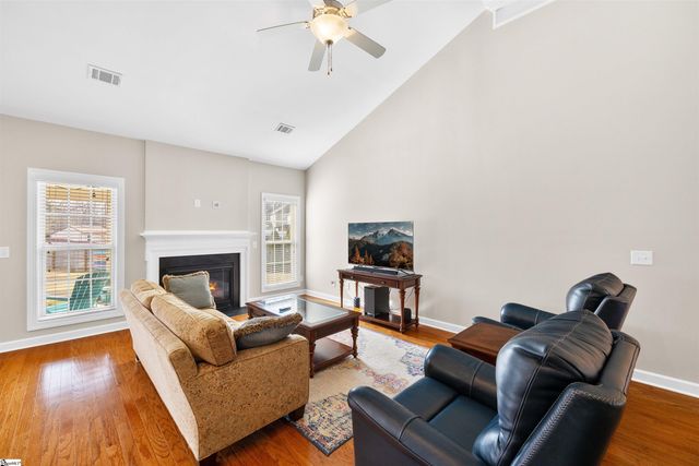 604 Chillingham Court, Fountain Inn, SC 29644