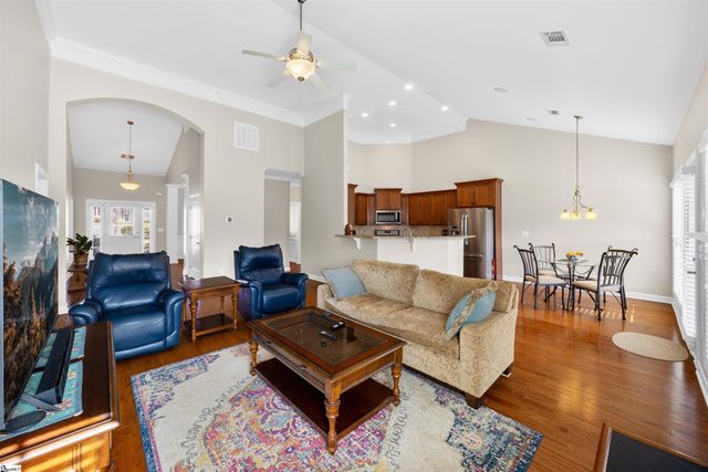 604 Chillingham Court, Fountain Inn, SC 29644