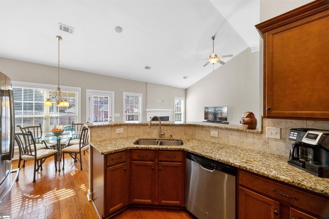 604 Chillingham Court, Fountain Inn, SC 29644