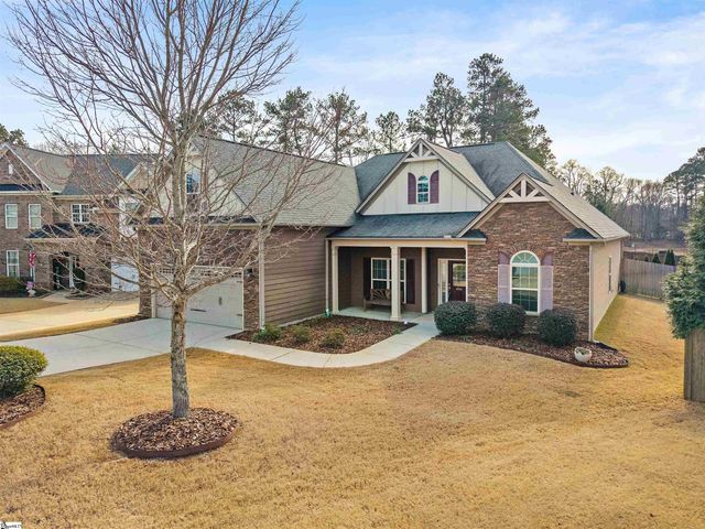 604 Chillingham Court, Fountain Inn, SC 29644